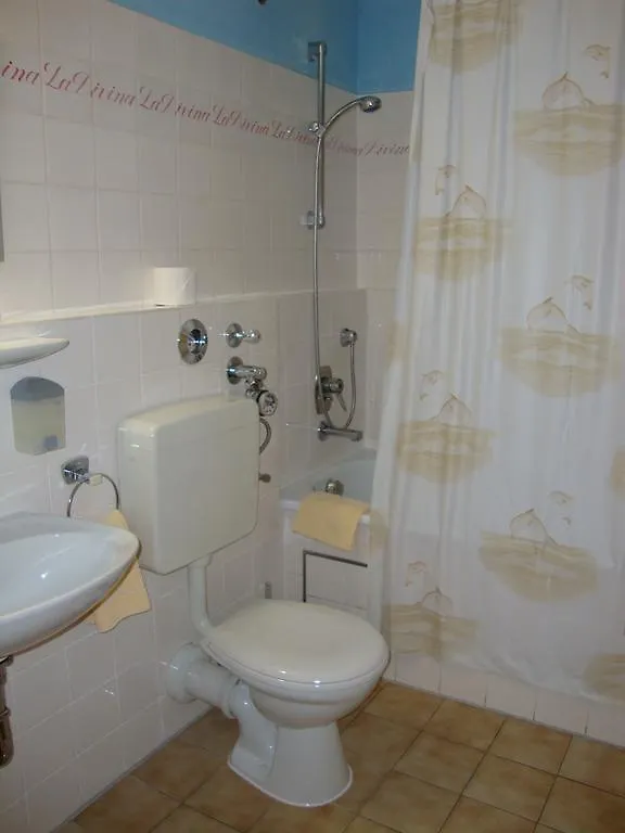 Pension Mona Lisa Munich Germany